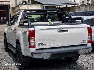 Isuzu D-MAX 2018 White