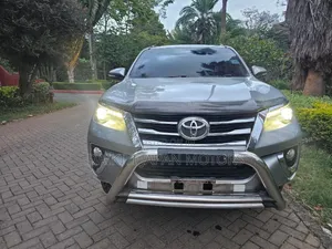 Toyota Fortuner 2.8 D AWD 2017 Silver