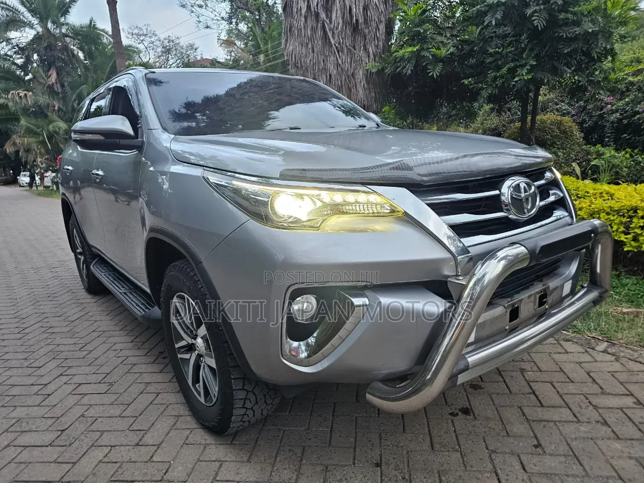 Toyota Fortuner 2.8 D AWD 2017 Silver
