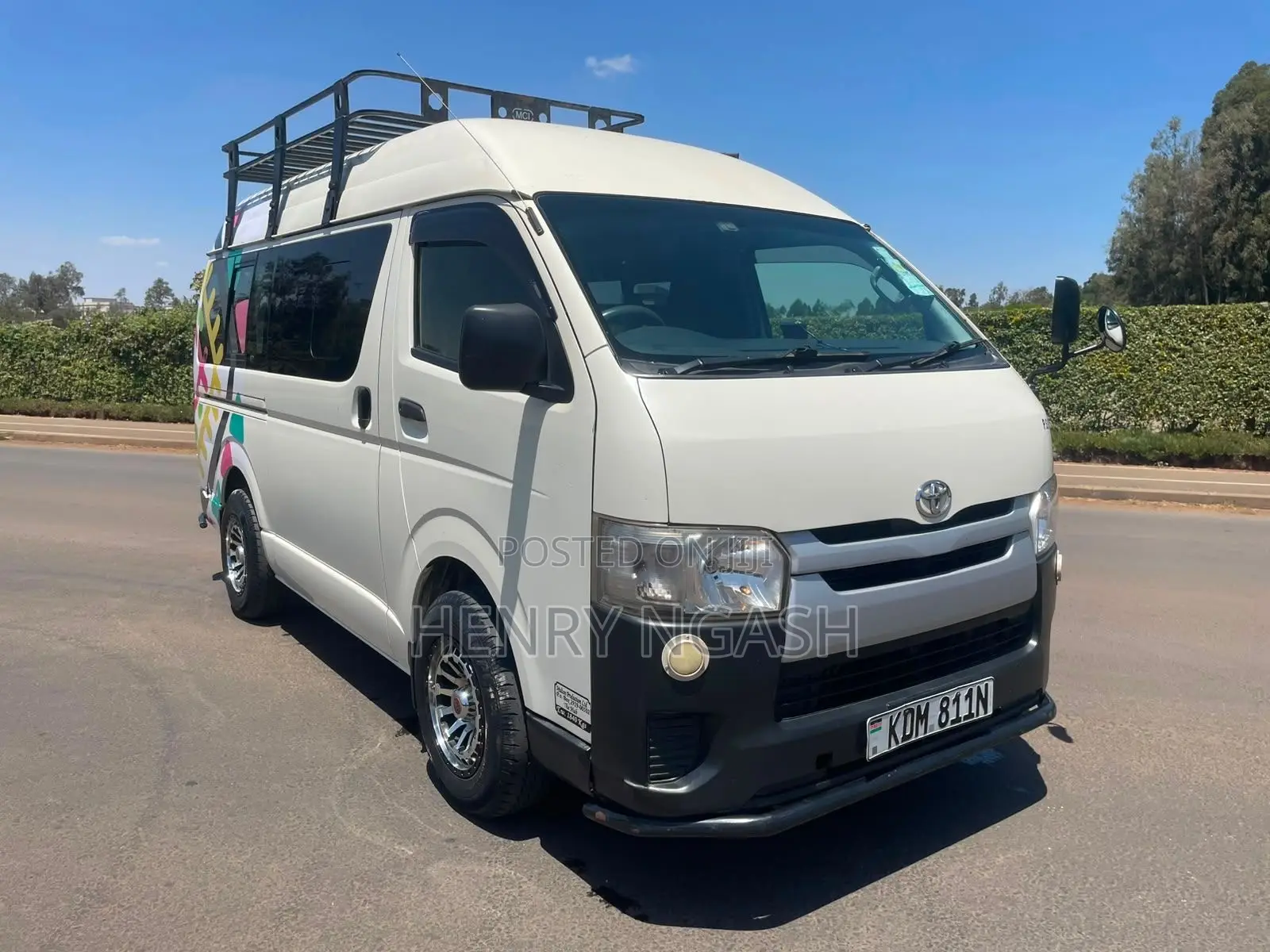 Toyota HiAce 2016 White