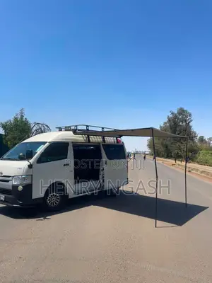 Toyota HiAce 2016 White