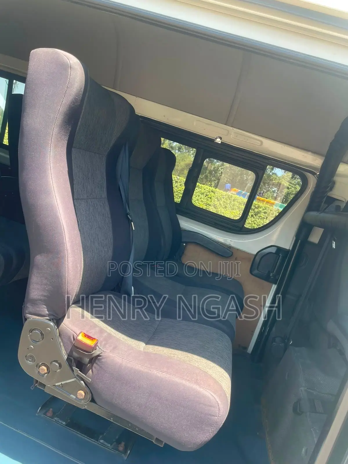 Toyota HiAce 2016 White