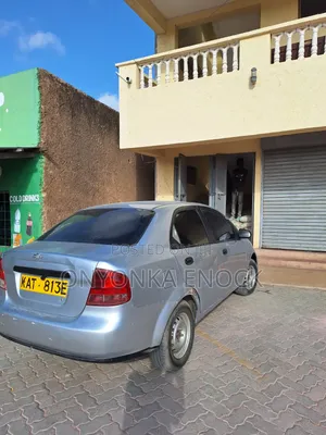 Chevrolet Aveo Sedan 2004 Silver