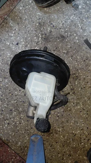 Nissan Tiida Brake Booster and Master Cylinder