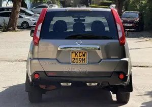 Nissan X-Trail 2012 Gray