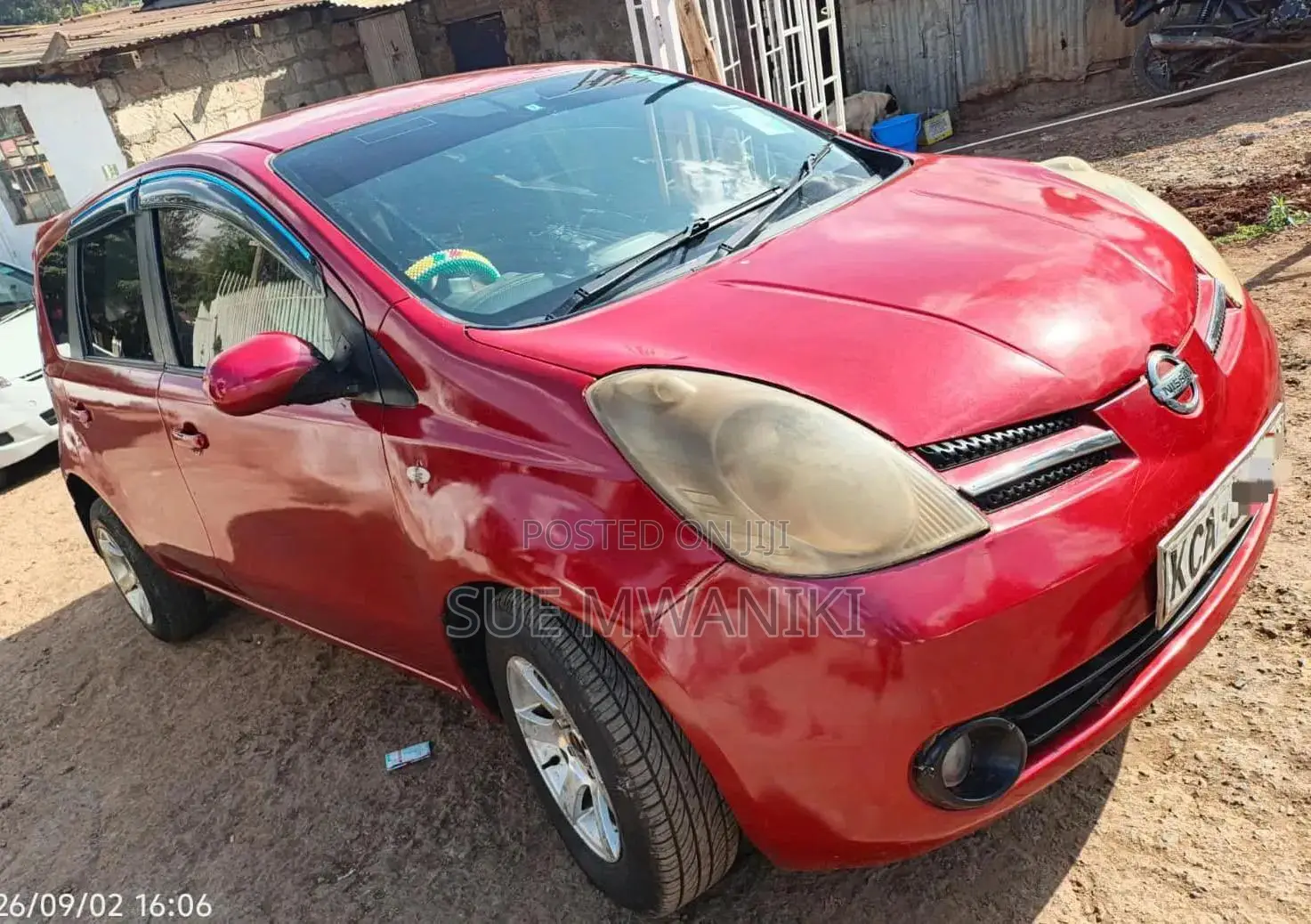 Nissan Note 2012 Red