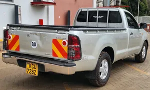 Toyota Hilux 2012 Silver