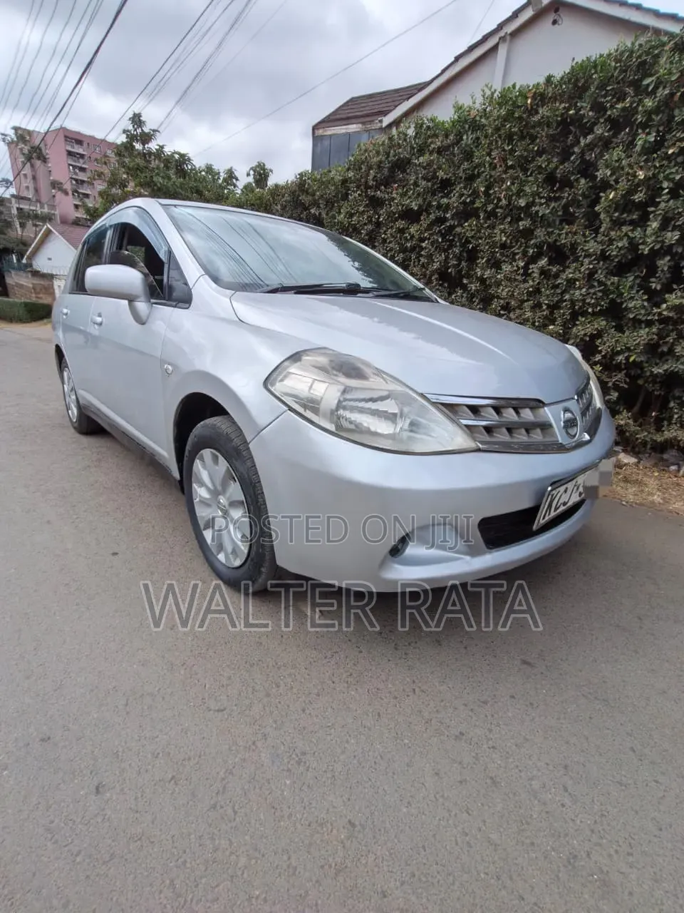 Nissan Tiida 2009 Silver