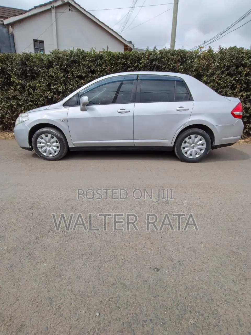 Nissan Tiida 2009 Silver