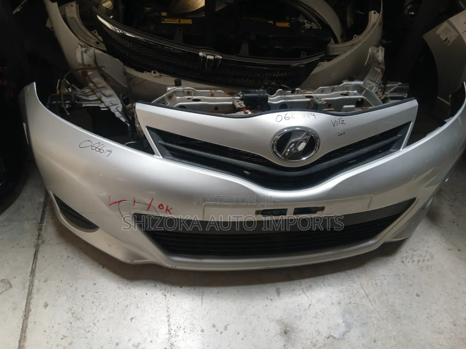 Toyota Vitz 2011 Nosecut