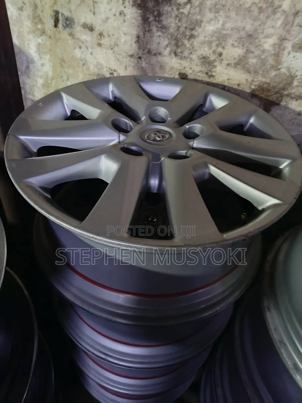 Toyota Landcruiser V8 Sahara Size 20inch Rims