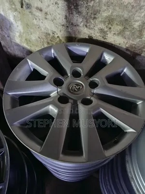 Toyota Landcruiser V8 Sahara Size 20inch Rims