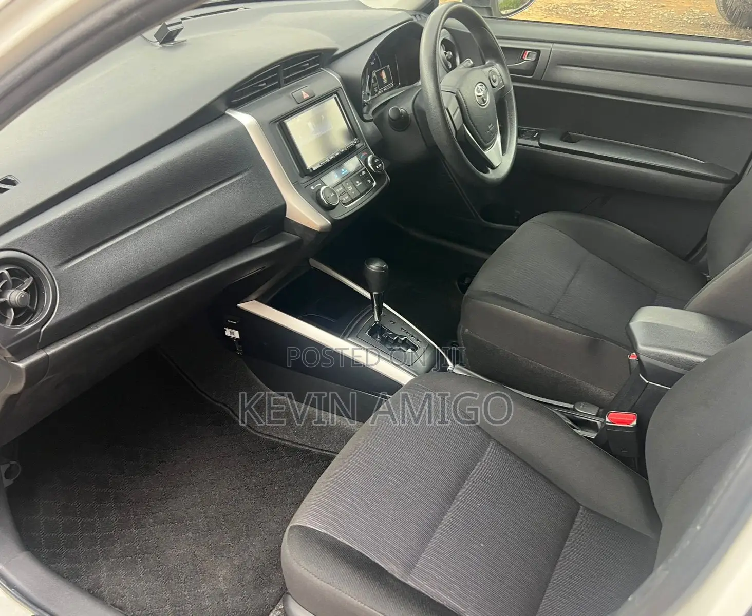 Toyota Corolla Fielder 2019 White