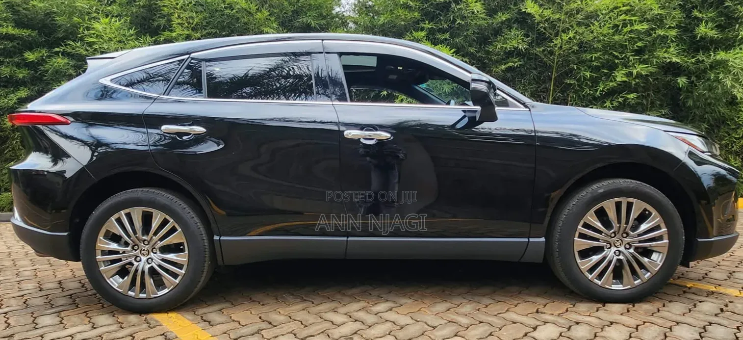 Toyota Harrier 2021 Black