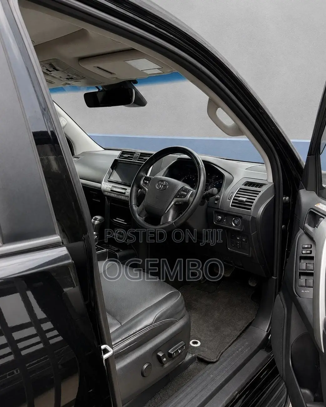 Toyota Land Cruiser Prado 2.8 2021 Black