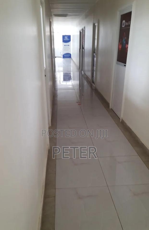 Office to Let - thumbnail 3