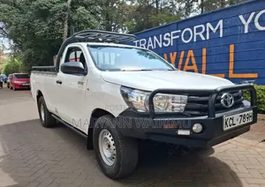Toyota Hilux 2017 White