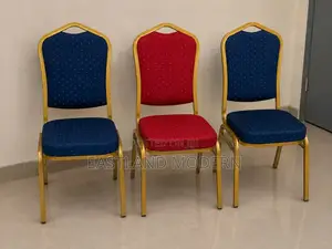 Gold Banquet Chairs – Elegant Padded Event & Conference Chairs