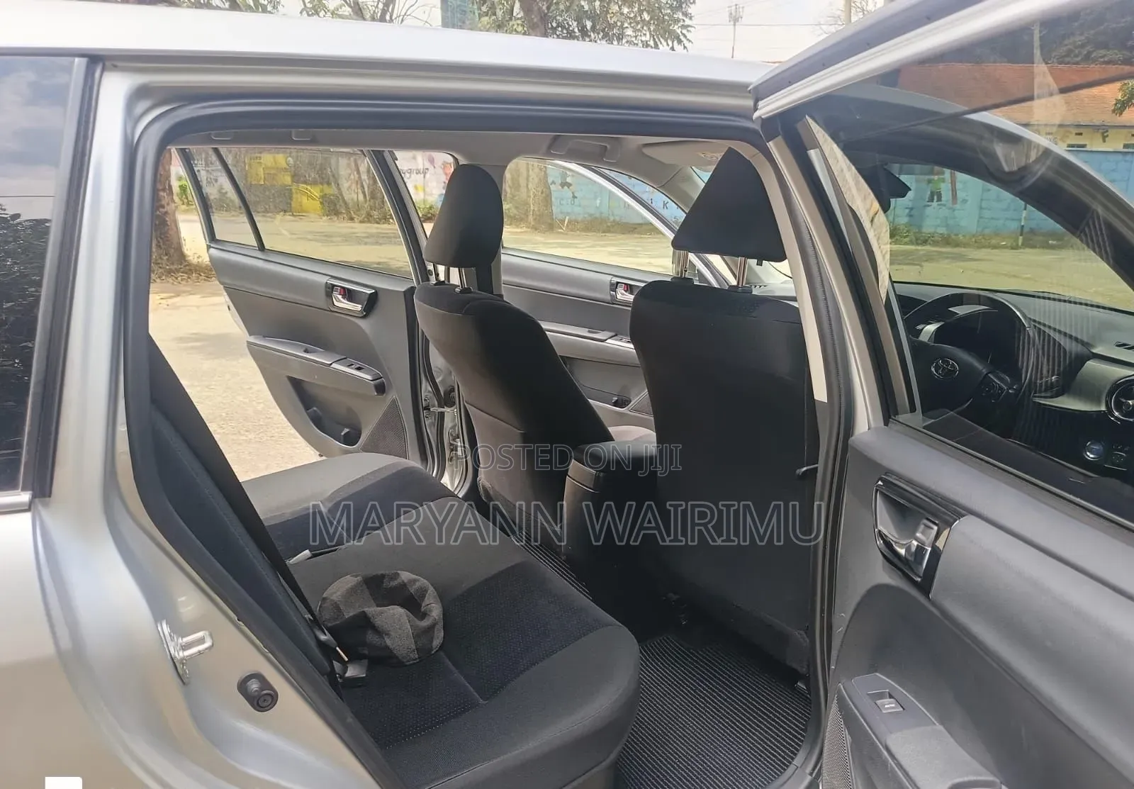 Toyota Corolla Fielder 2019 Silver