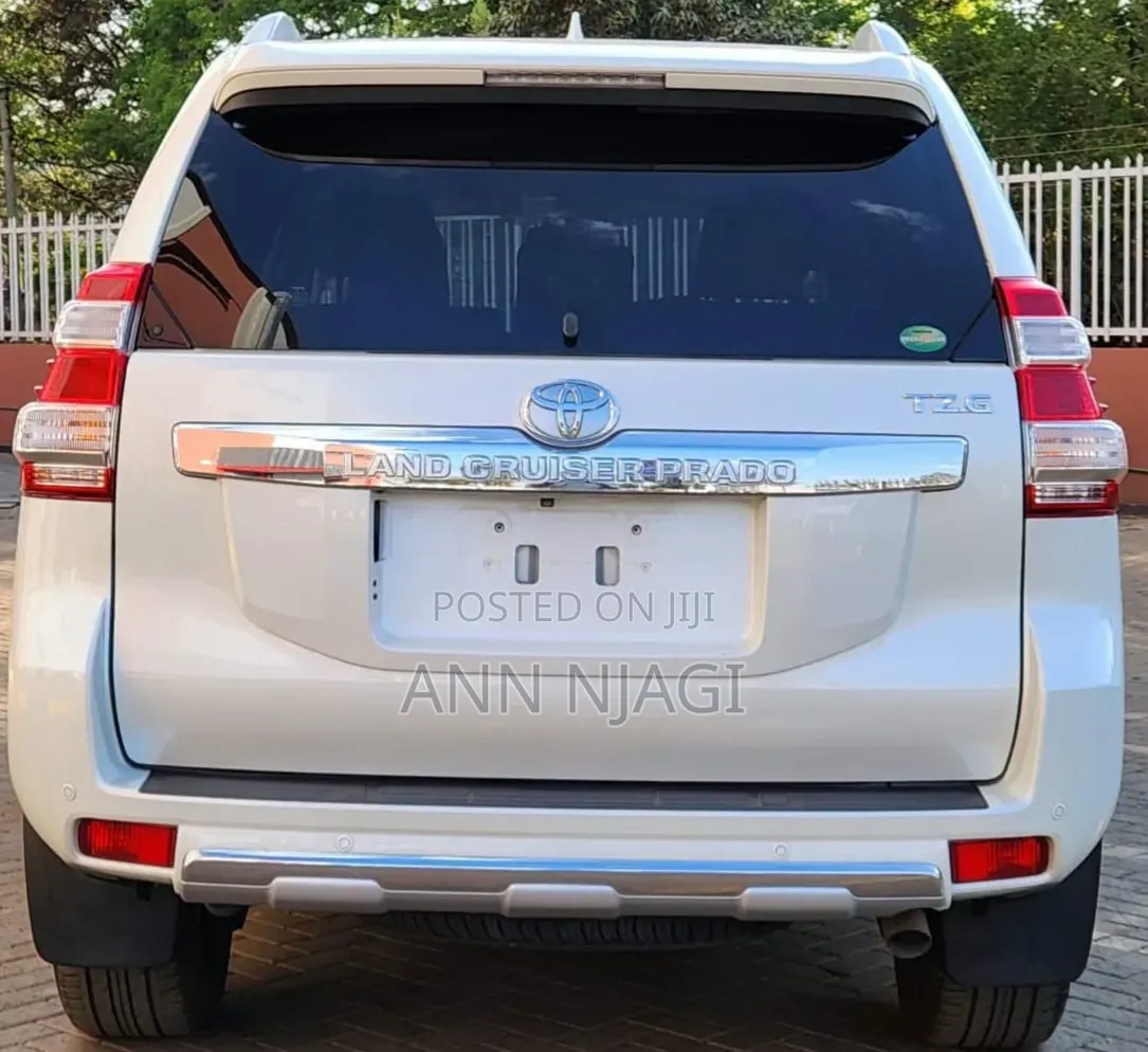 Toyota Land Cruiser Prado 2.8 2017 Pearl