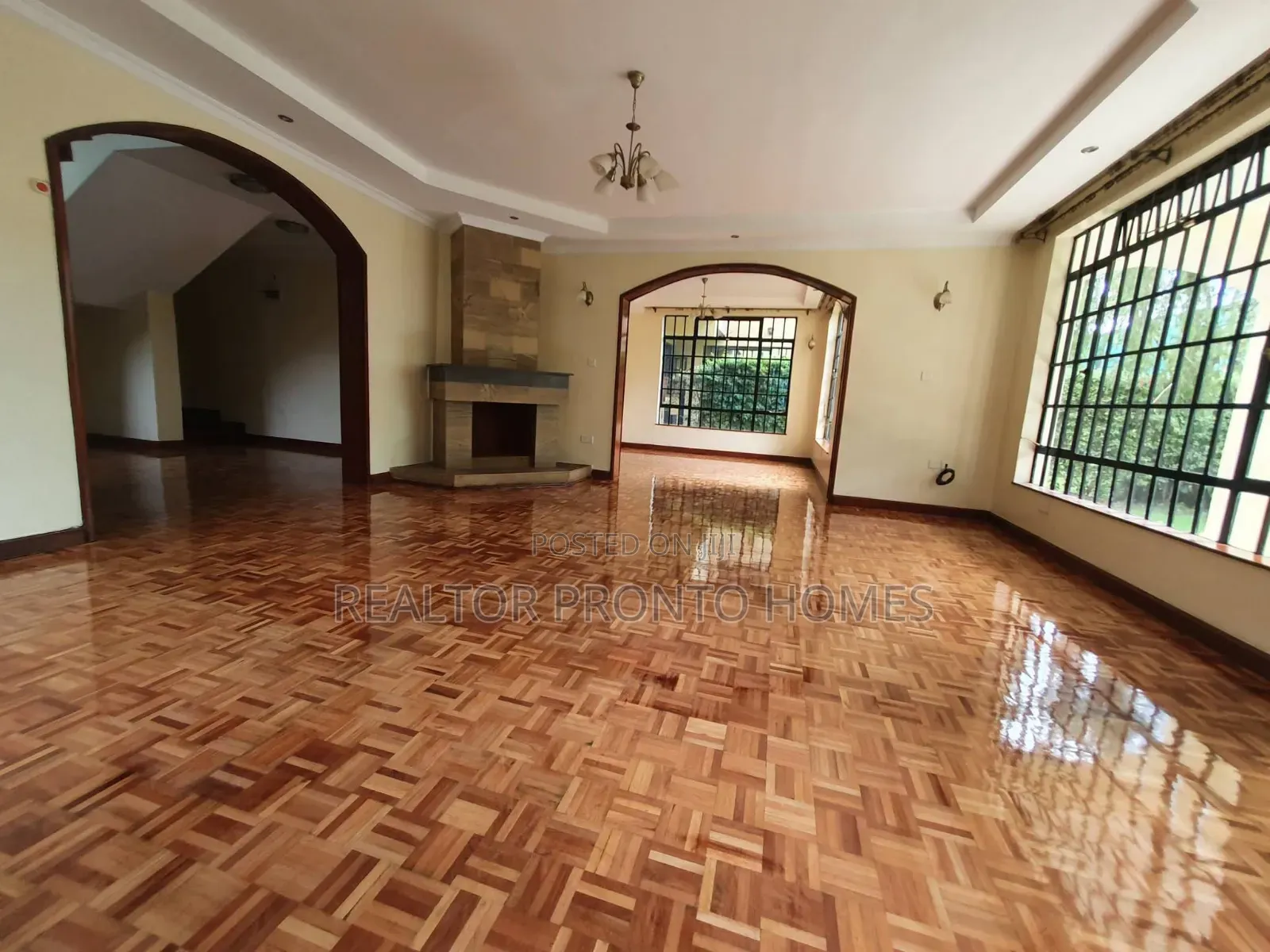 4bdrm Townhouse / Terrace in Lavington, Muthangari for rent