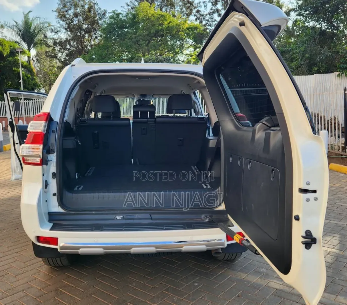 Toyota Land Cruiser Prado 2.8 2017 Pearl