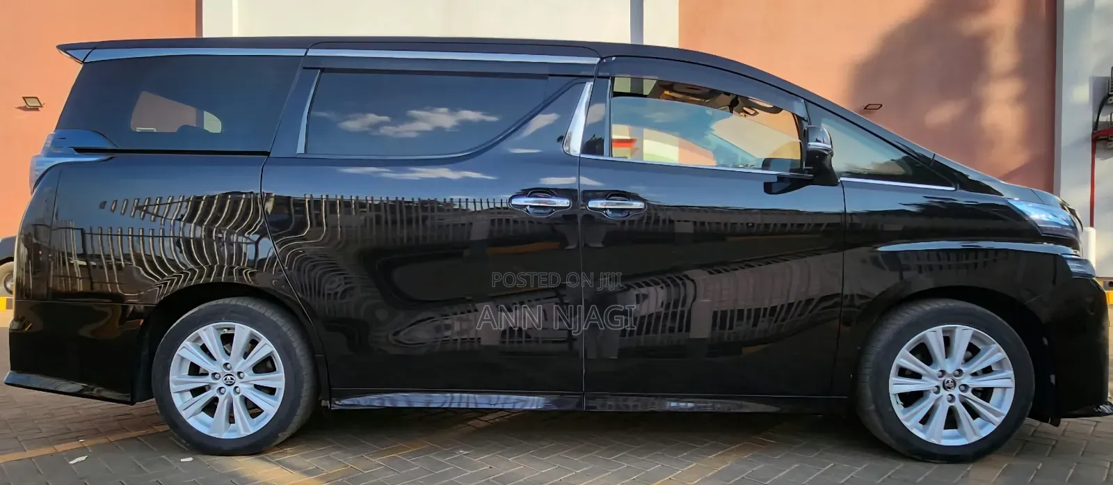 Toyota Vellfire 2018 Black