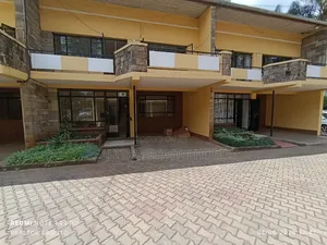 Commercial 3 Bedrooms Massionatte for Office Use