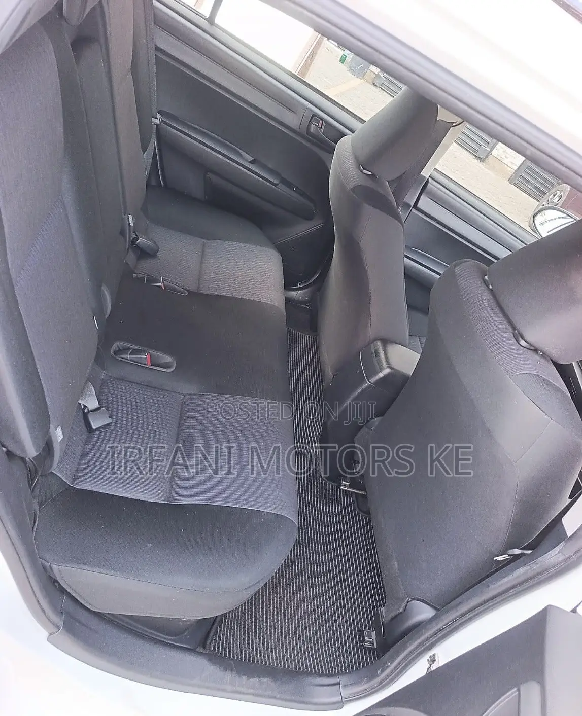 Toyota Corolla Fielder 1.5 Hybrid FWD 2019 White