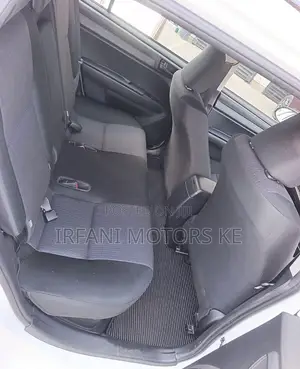 Toyota Corolla Fielder 1.5 Hybrid FWD 2019 White