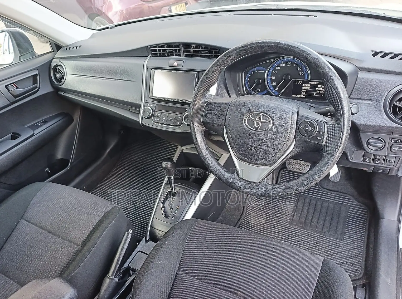 Toyota Corolla Fielder 1.5 Hybrid FWD 2019 White