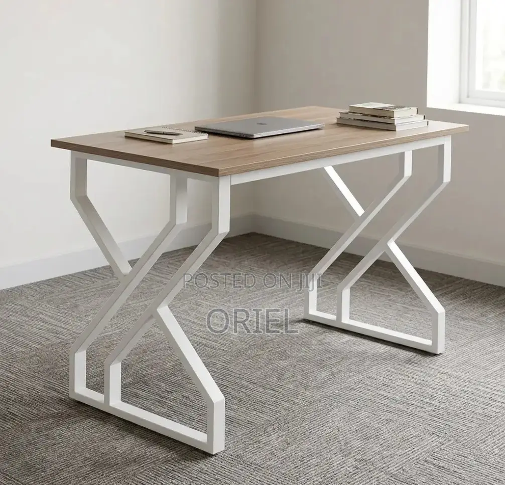 1.2M Generic Computer Desk : Computer Study Desk