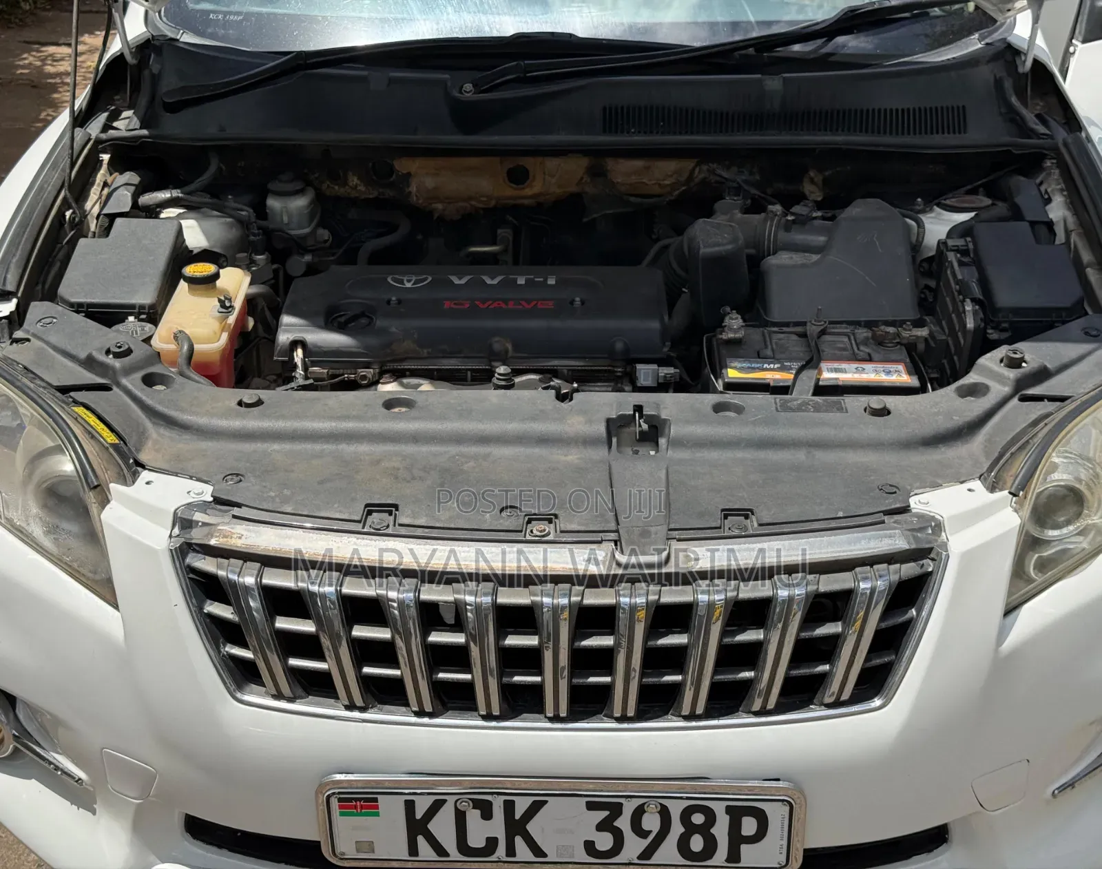 Toyota Vanguard 2010 White