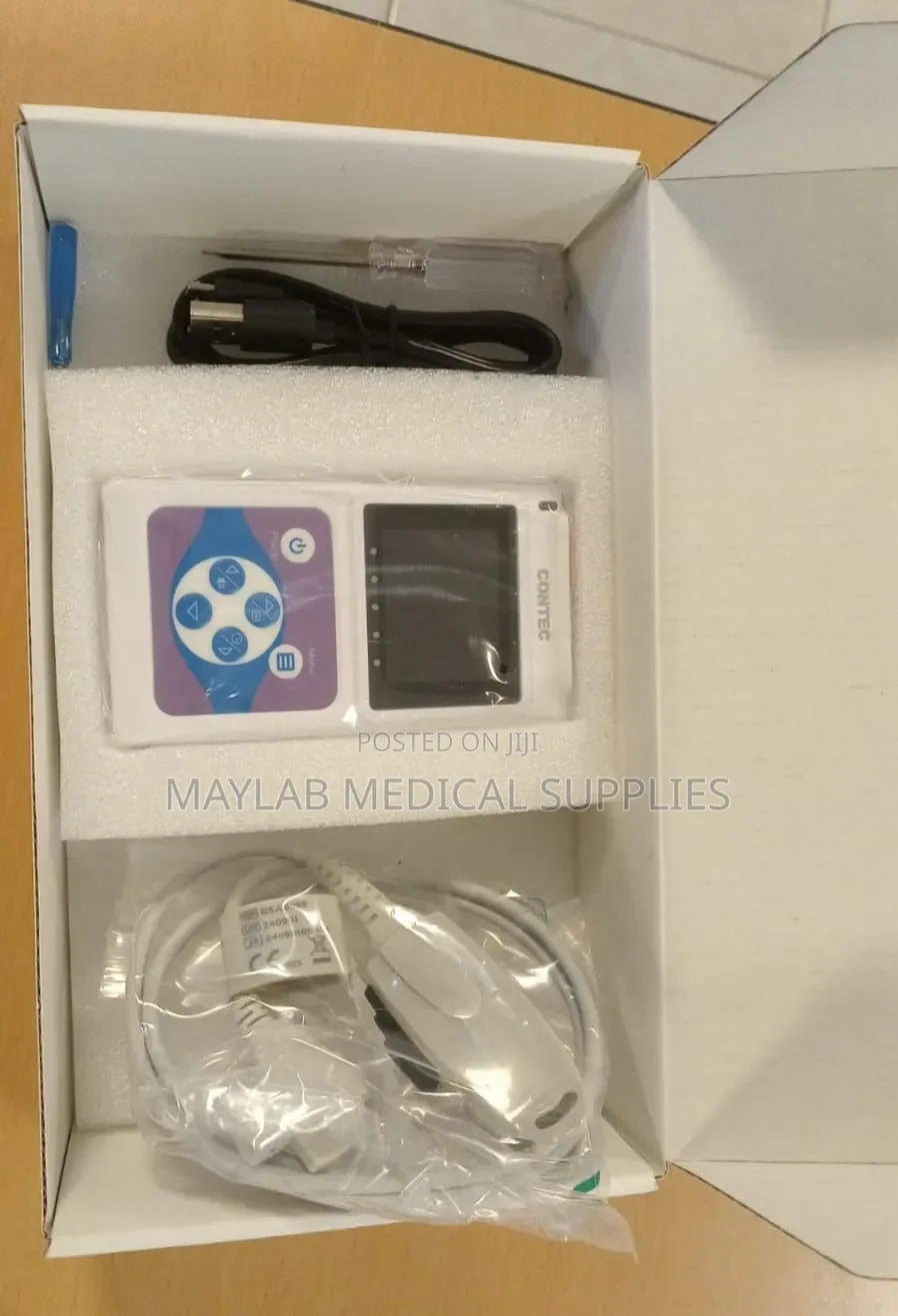 Handheld Pulse Oximeter for Accurate SpO2 & Pulse Rate Monitoring