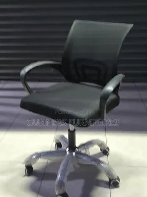 Practical Mesh Chair