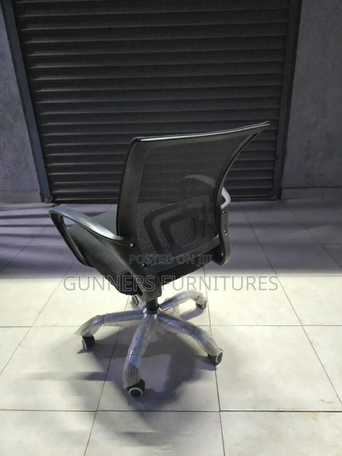 Practical Mesh Chair
