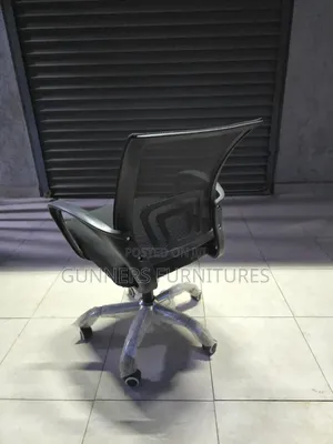 Practical Mesh Chair
