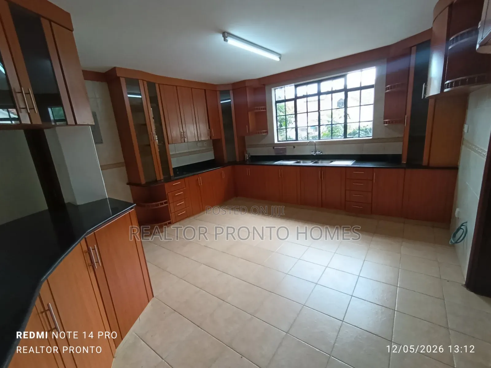 5bdrm Villa in Lavington, Muthangari for rent