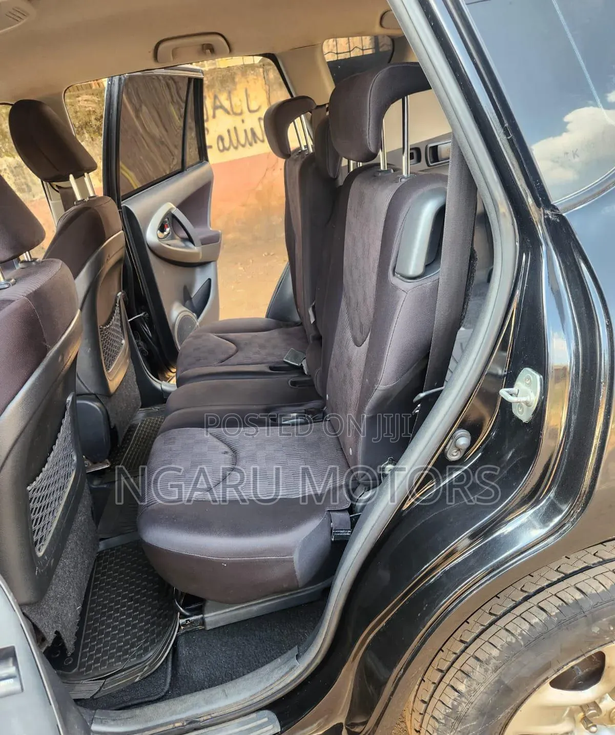 Toyota RAV4 2010 Black