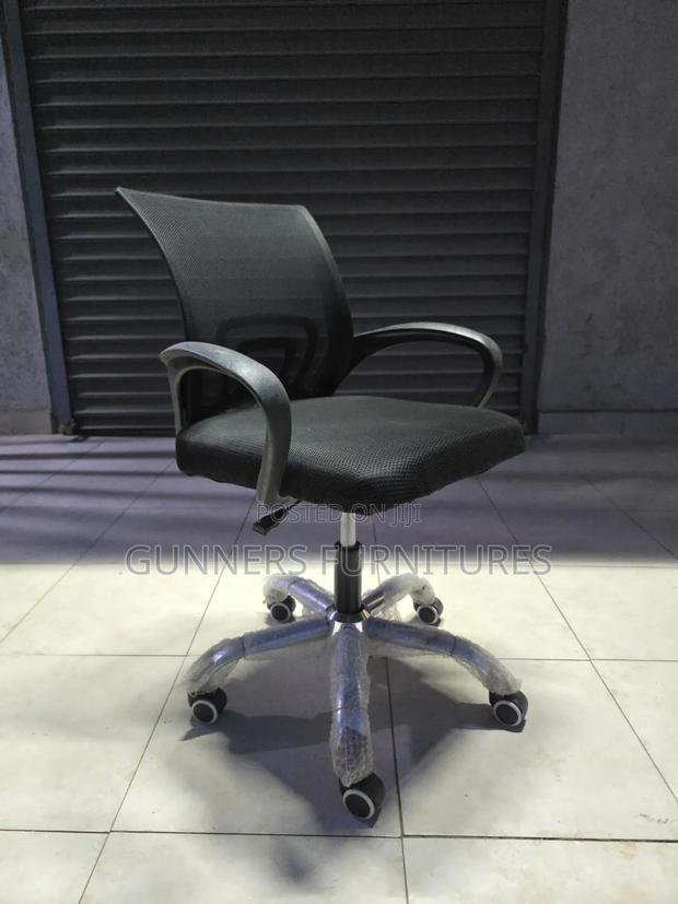 Modern Office Mesh Chair - thumbnail 5