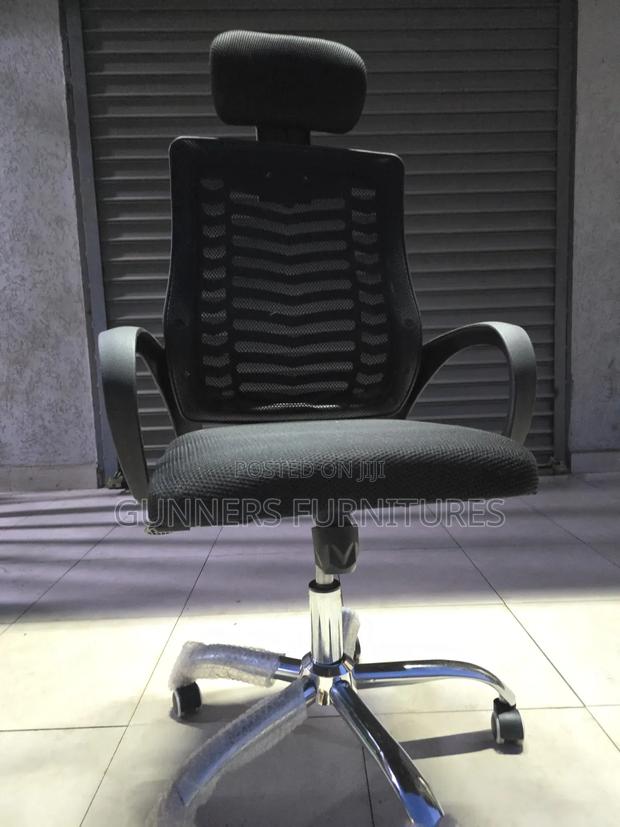 High Back Office Chair. - thumbnail 3