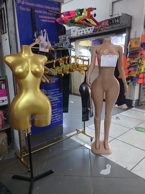 Curvy BBL Mannequin