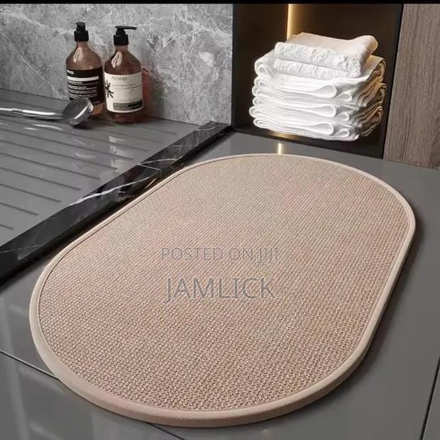 Linen Super Absorbent Bathroom Mat — Av - main view