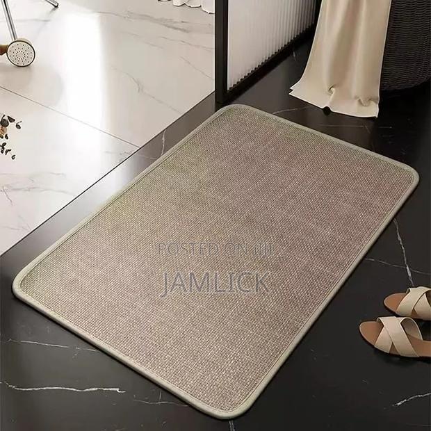 Linen Super Absorbent Bathroom Mat — Av - thumbnail 2