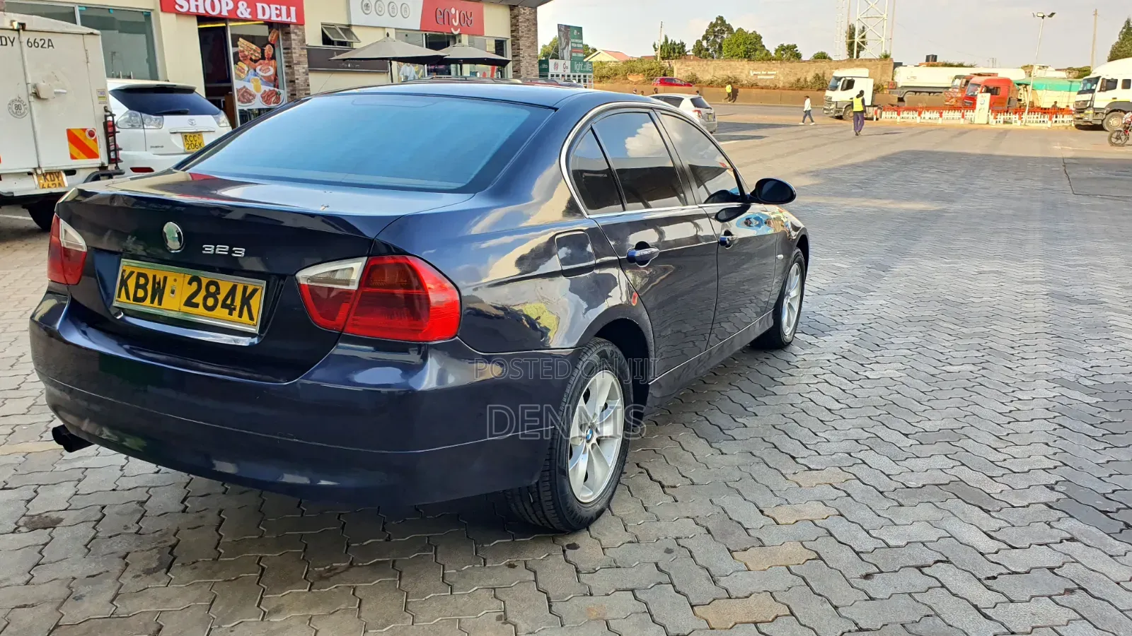 BMW 323i 2007 Blue