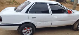 Toyota Corolla 2002 White