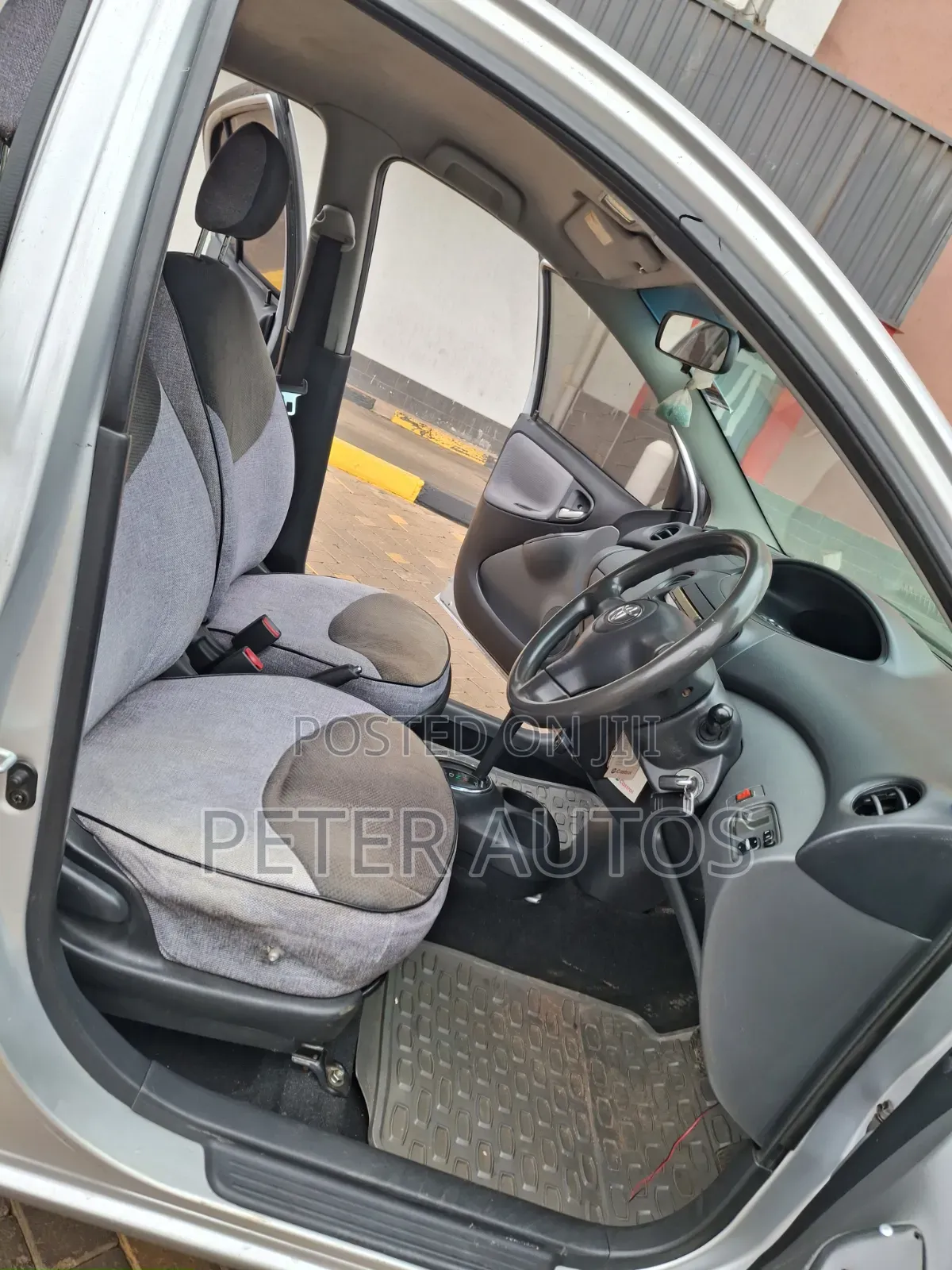 Toyota Vitz 1.0 FWD 3dr 2003 Silver