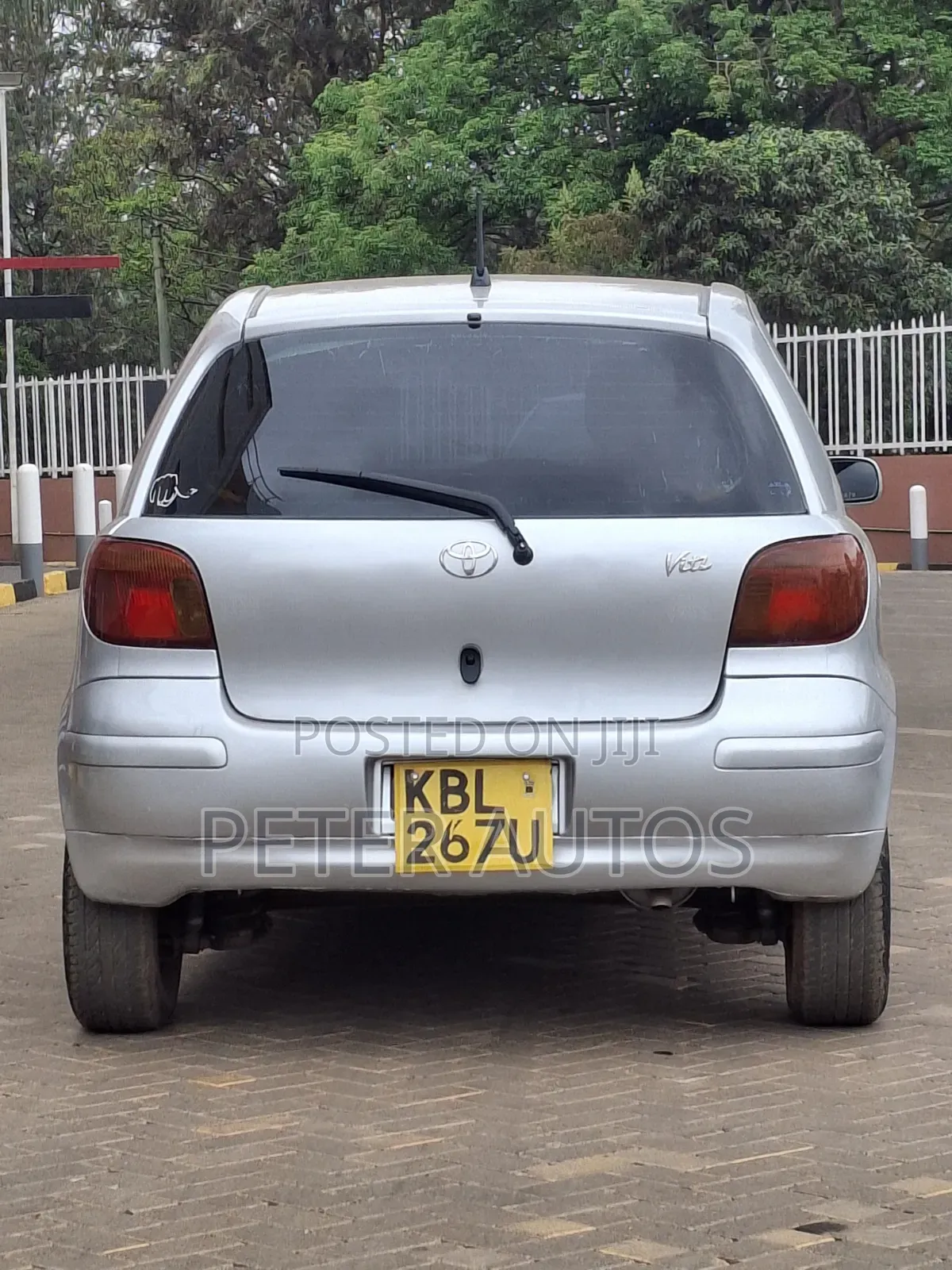 Toyota Vitz 1.0 FWD 3dr 2003 Silver