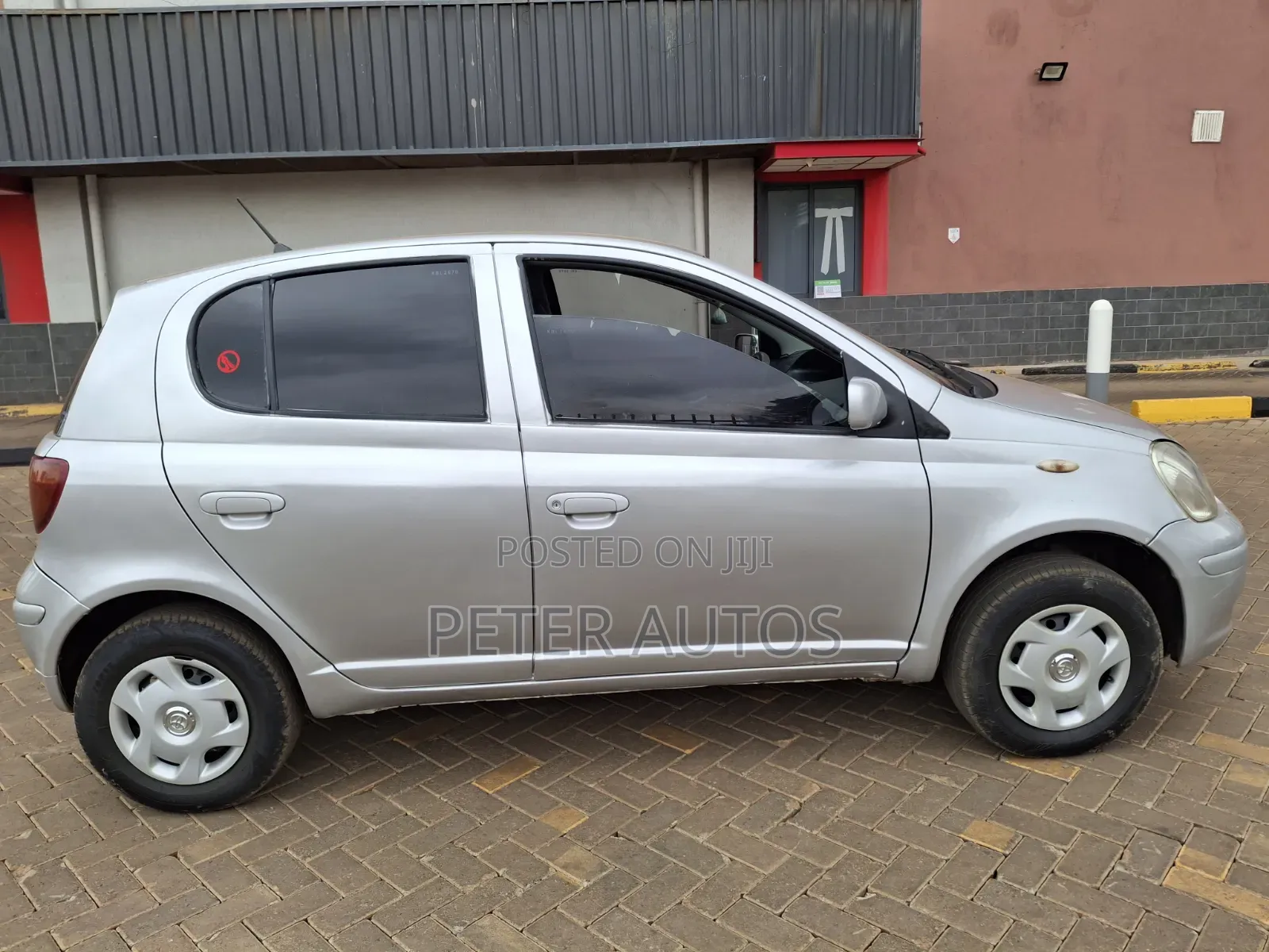 Toyota Vitz 1.0 FWD 3dr 2003 Silver