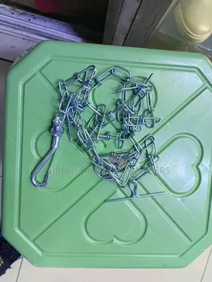 Chains for Multiple Hangers Display